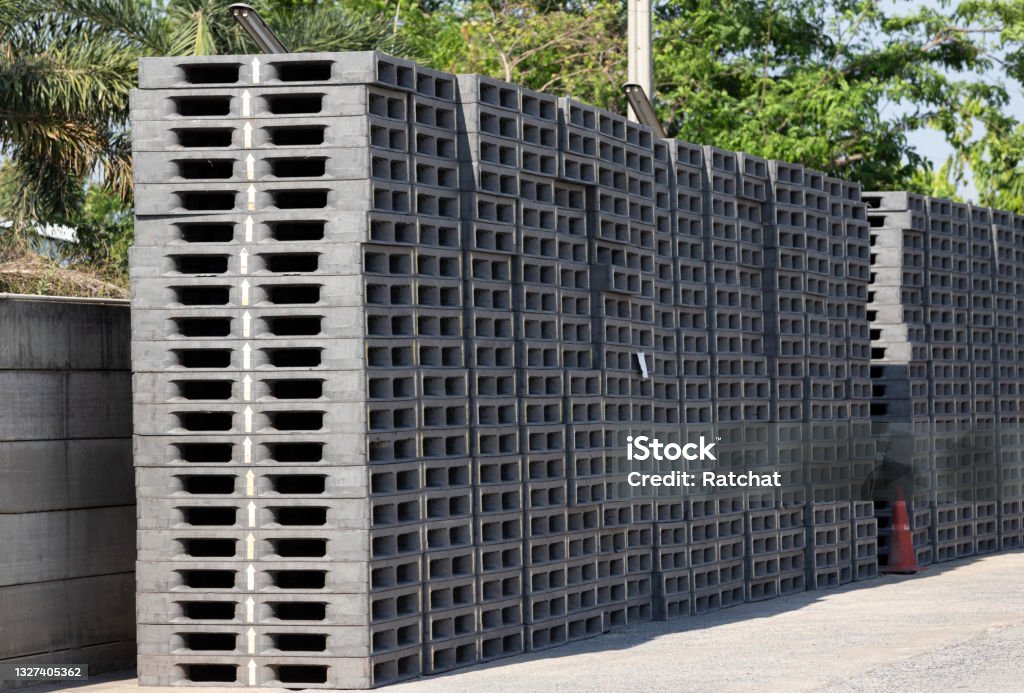 Užitočnosť plastov pri skladovaní a prevoze Užitočnosť plastov pri skladovaní a prevoze